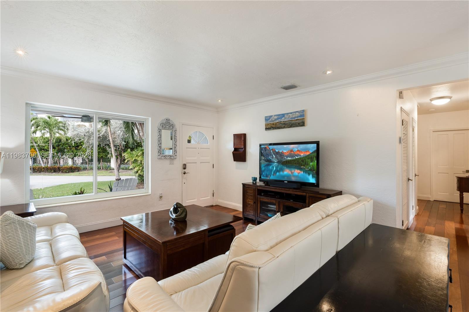 310 Greenwood Dr Key Biscayne, FL 33149