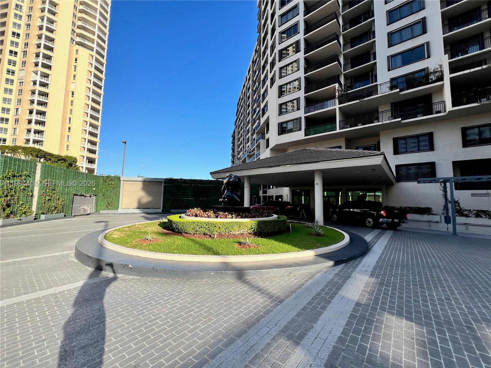 540 Brickell Key Dr #202 Miami, FL 33131