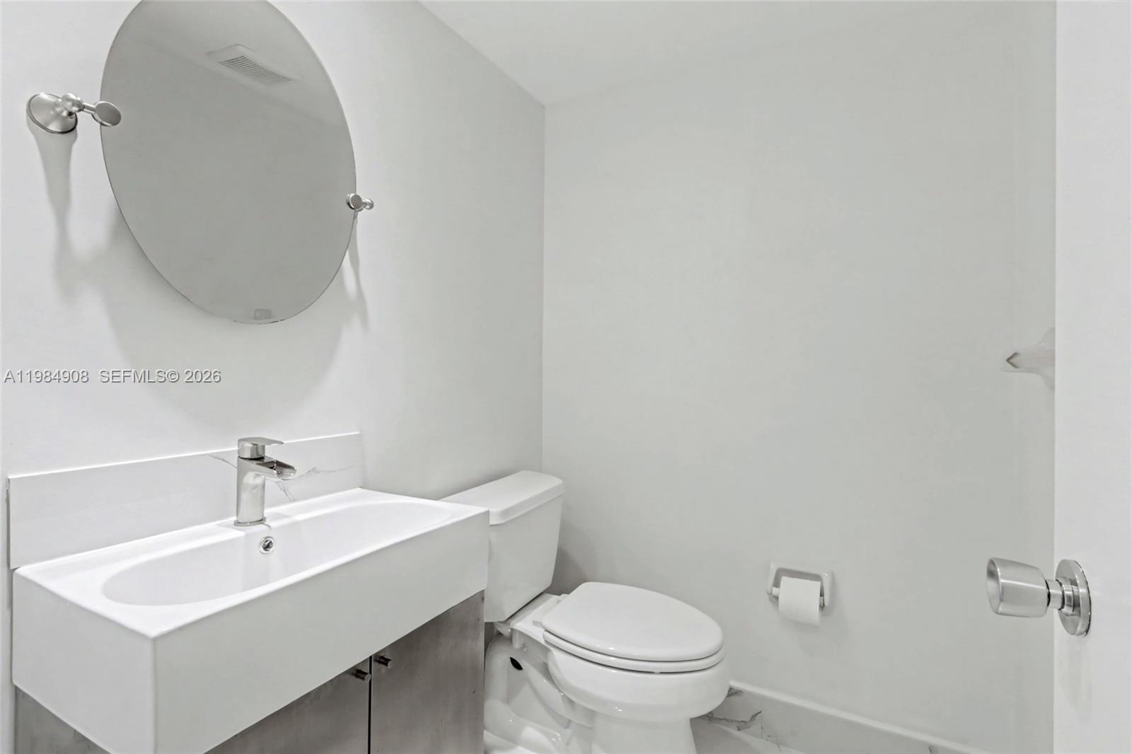 3970 Oaks Clubhouse Dr #407 Pompano Beach, FL 33069