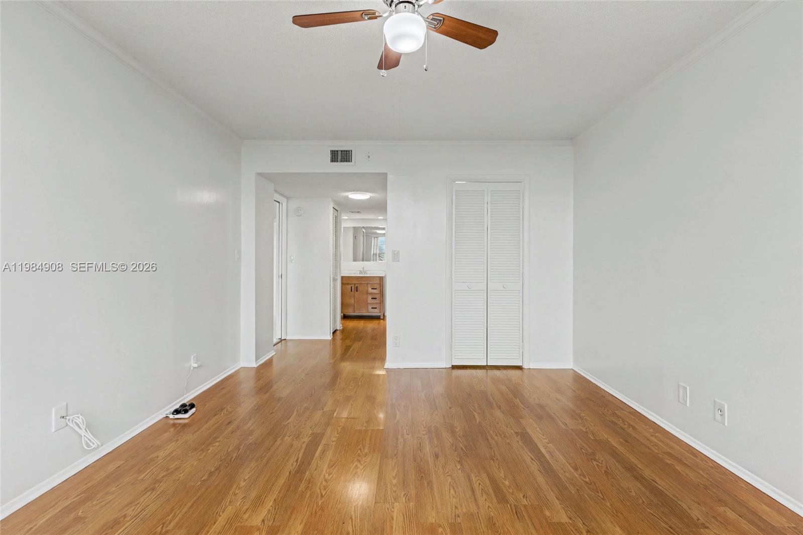 3970 Oaks Clubhouse Dr #407 Pompano Beach, FL 33069