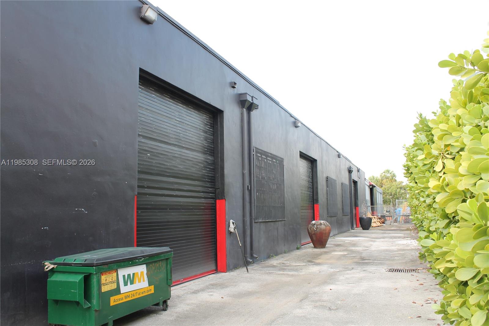 601 NW 11th St Miami, FL 33136