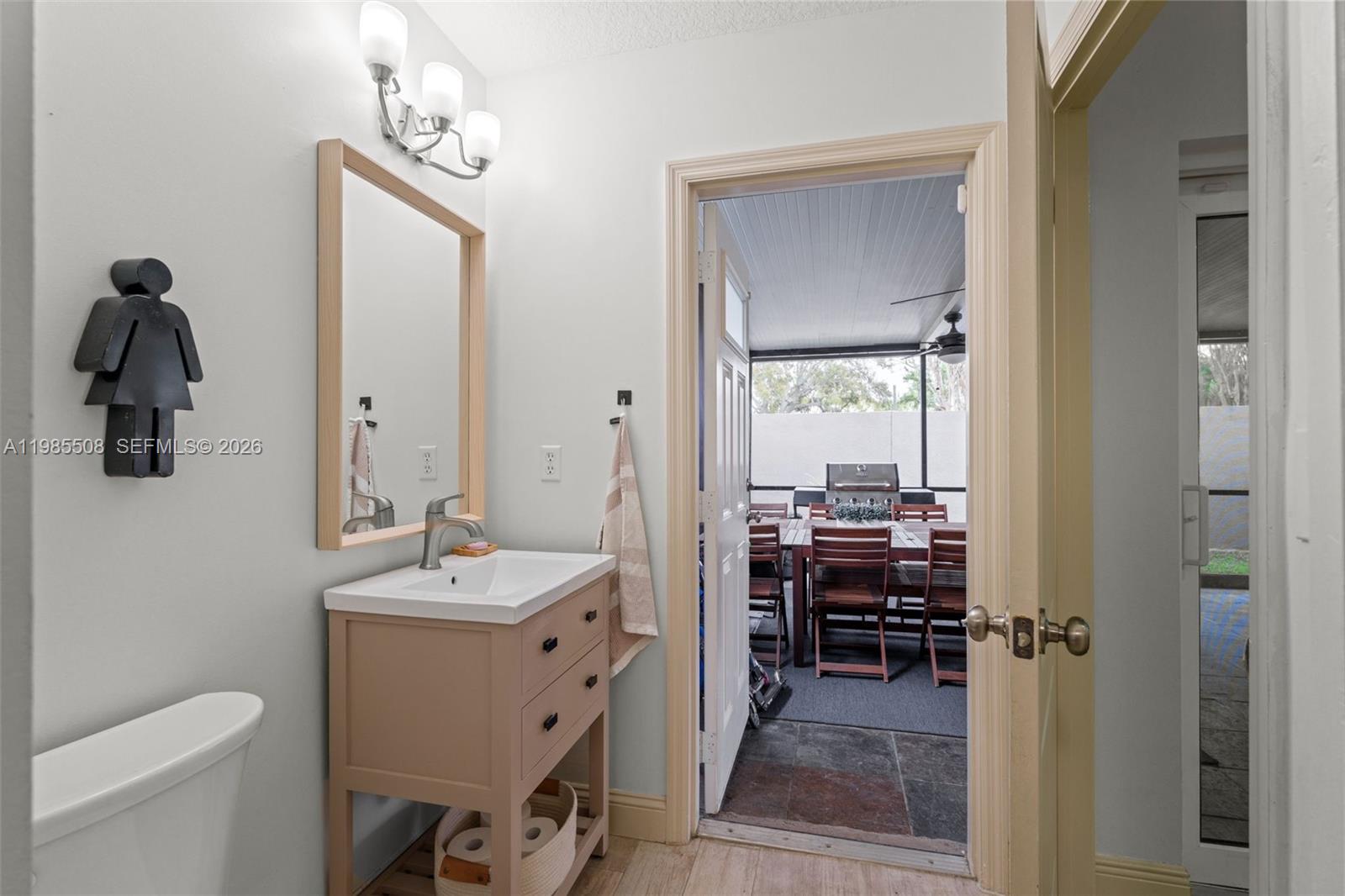 2590 N Rampart Way N Cooper City, FL 33026