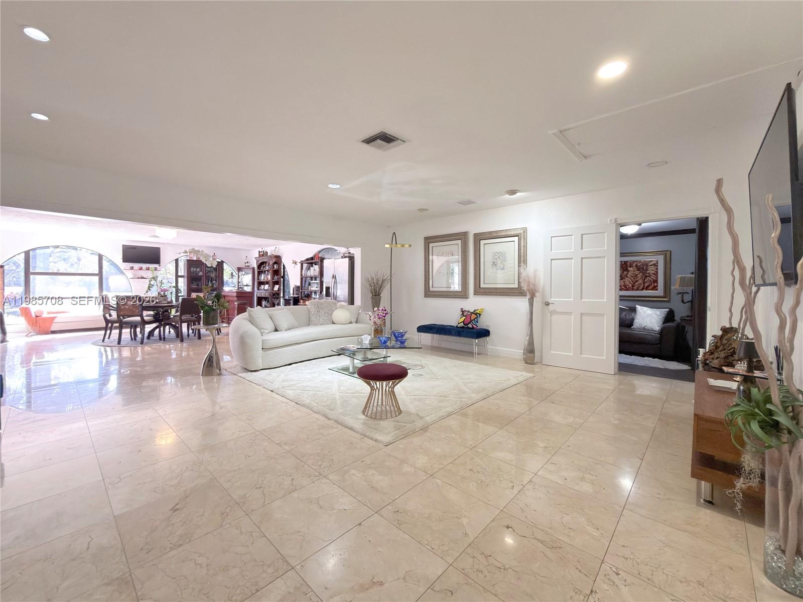 7925 SW 124th St Pinecrest, FL 33156