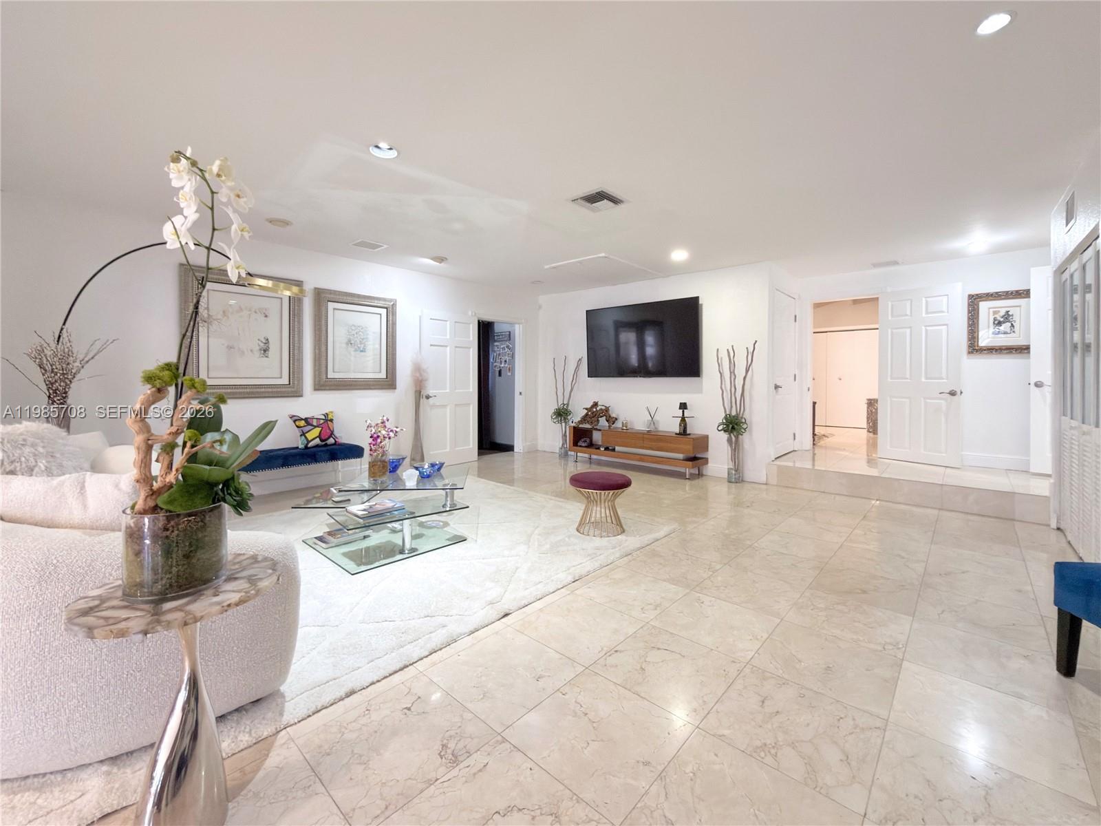 7925 SW 124th St Pinecrest, FL 33156