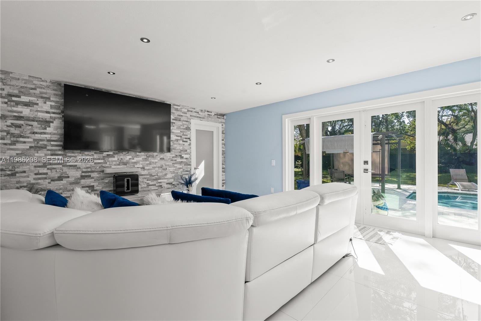 7330 SW 165th St Palmetto Bay, FL 33157