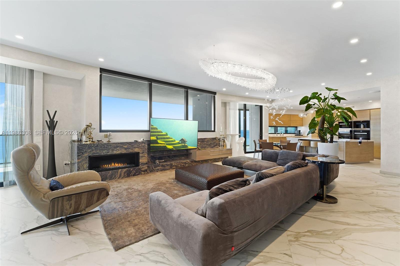 18555 Collins Ave #2201 Sunny Isles Beach, FL 33160