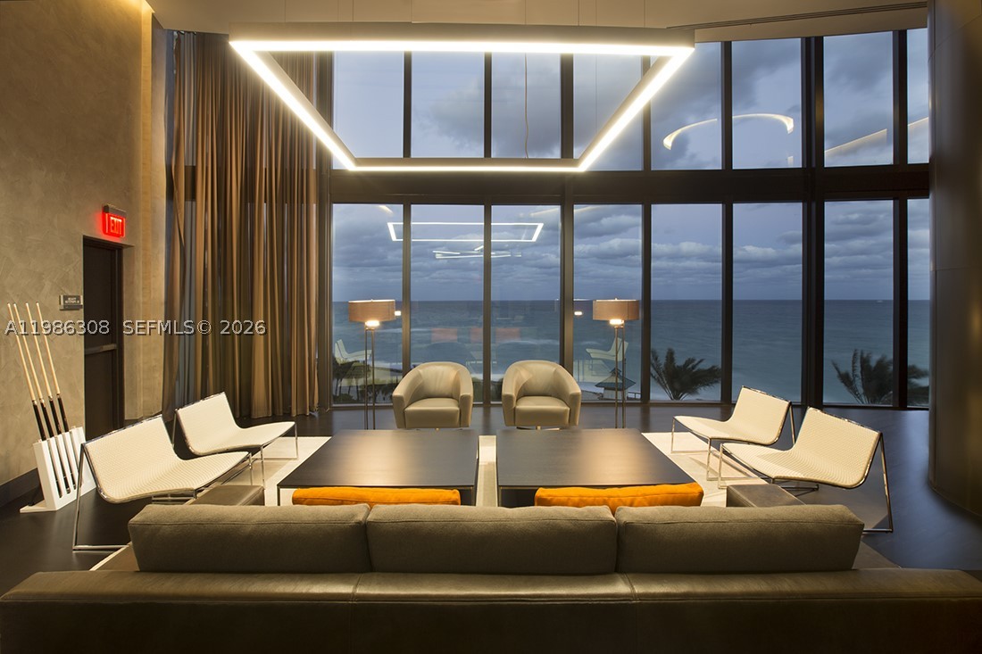 image Porsche Design Tower68