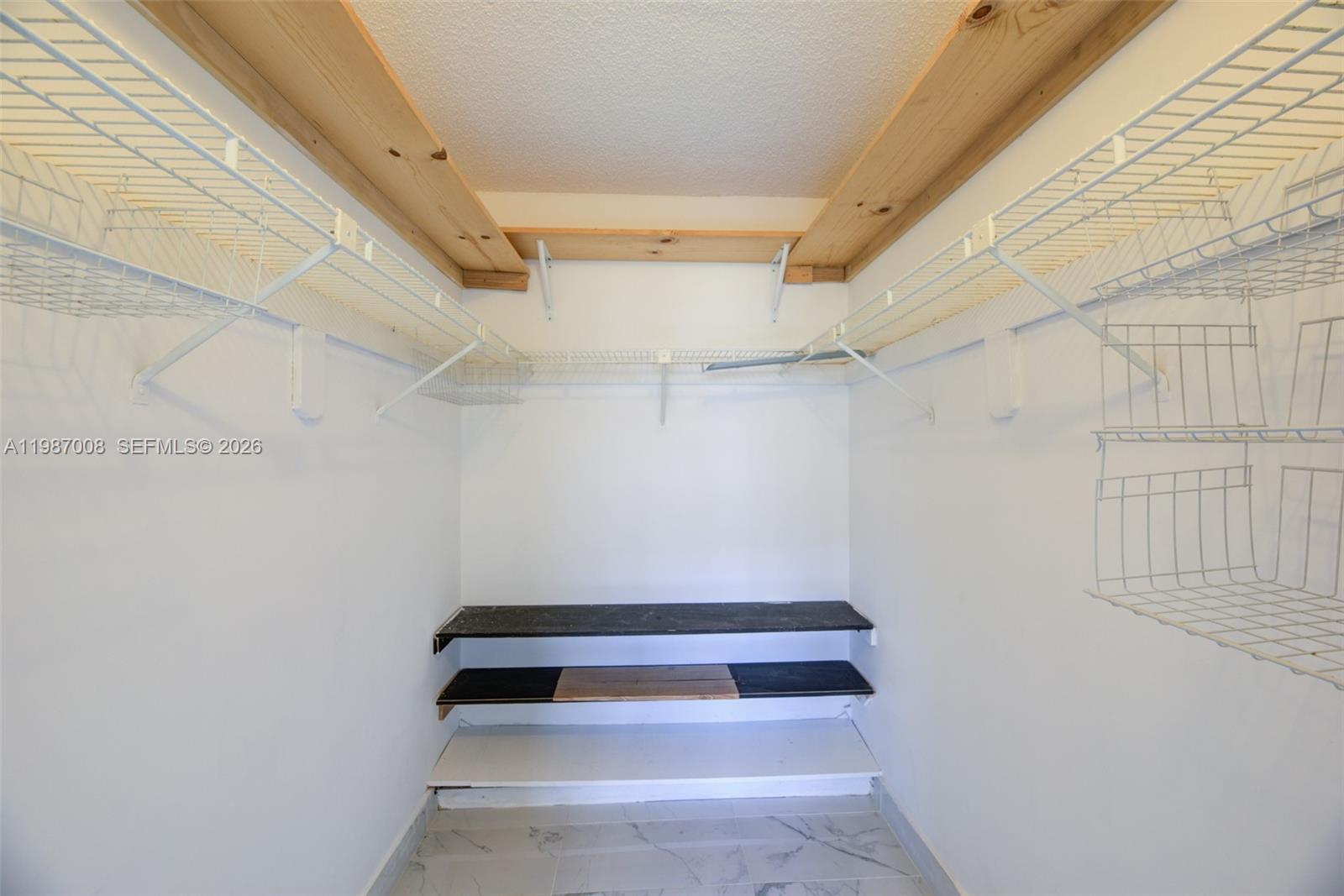 8951 Sunrise Lks Blvd #105 Sunrise, FL 33322