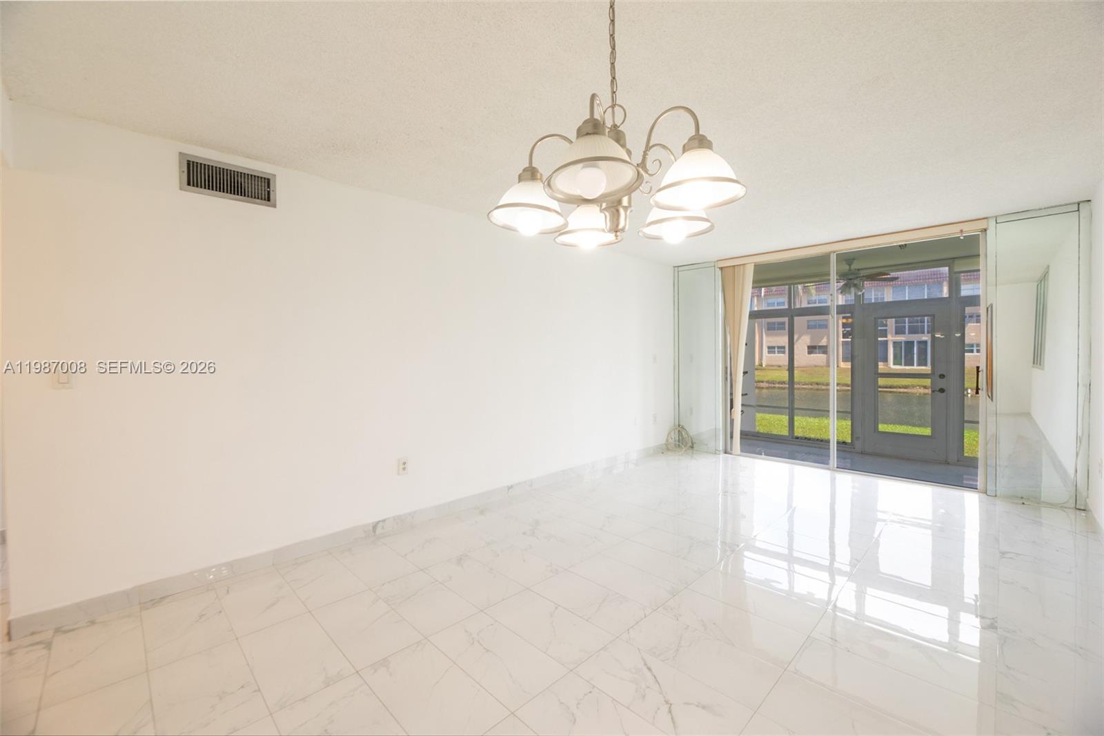 8951 Sunrise Lks Blvd #105 Sunrise, FL 33322