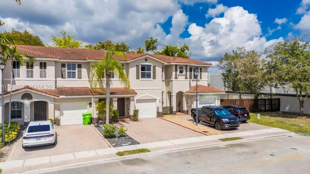 102 Riverwalk Cir Sunrise, FL 33326