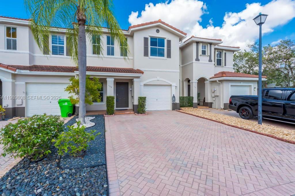 102 Riverwalk Cir Sunrise, FL 33326
