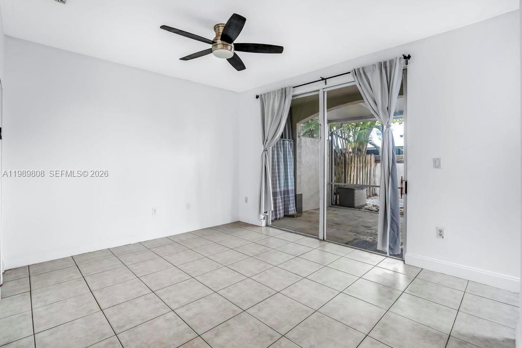 102 Riverwalk Cir Sunrise, FL 33326