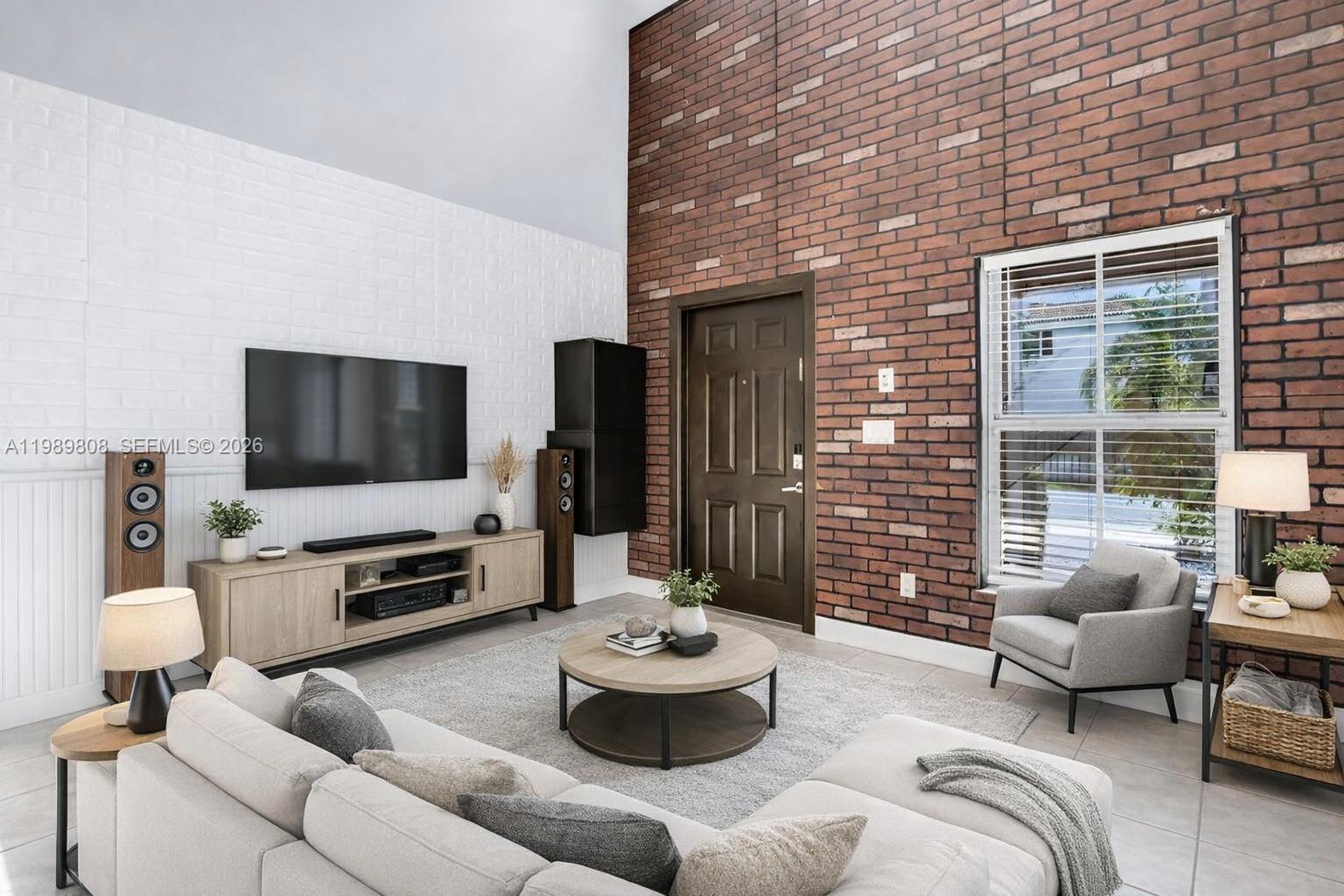 102 Riverwalk Cir Sunrise, FL 33326