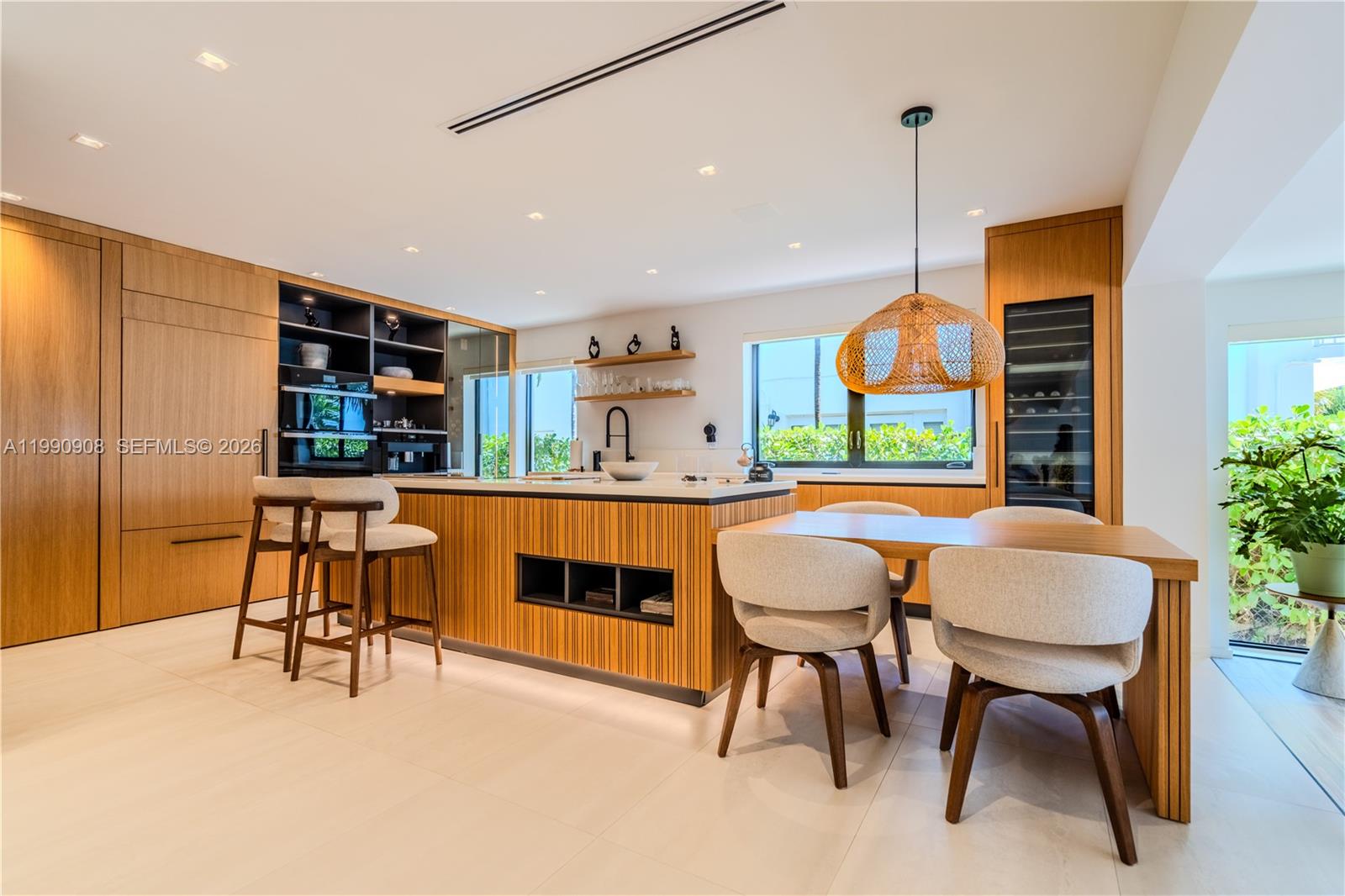 11450 N Bayshore Dr North Miami, FL 33181