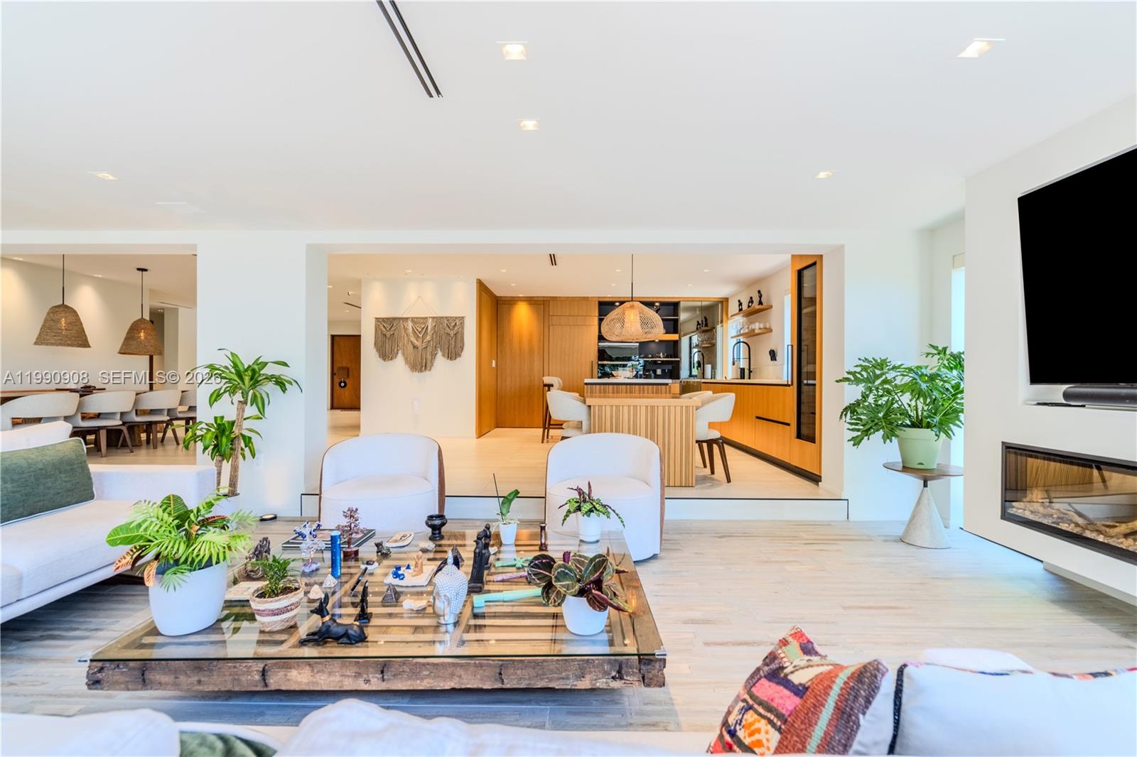 11450 N Bayshore Dr North Miami, FL 33181