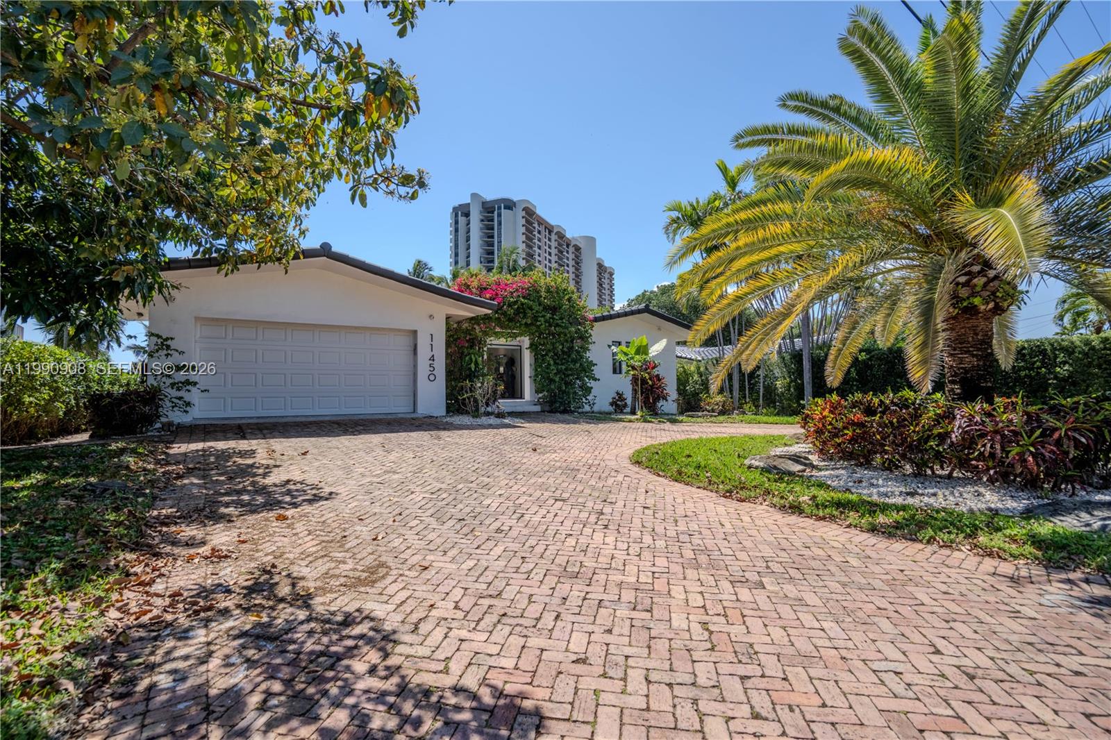 11450 N Bayshore Dr North Miami, FL 33181