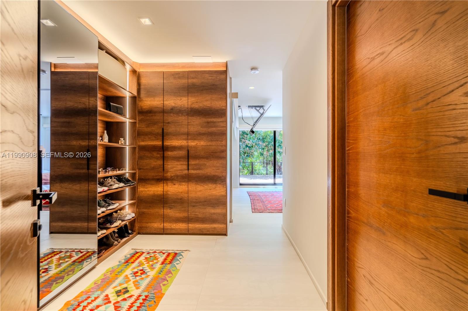 11450 N Bayshore Dr North Miami, FL 33181