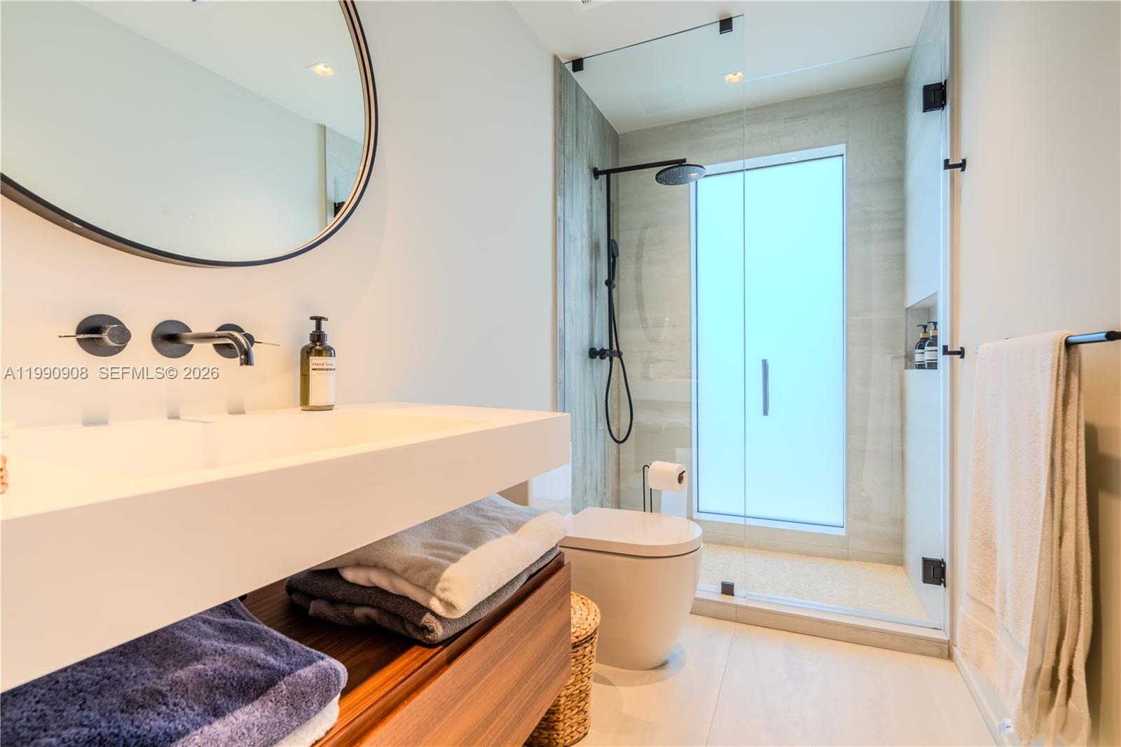 11450 N Bayshore Dr North Miami, FL 33181