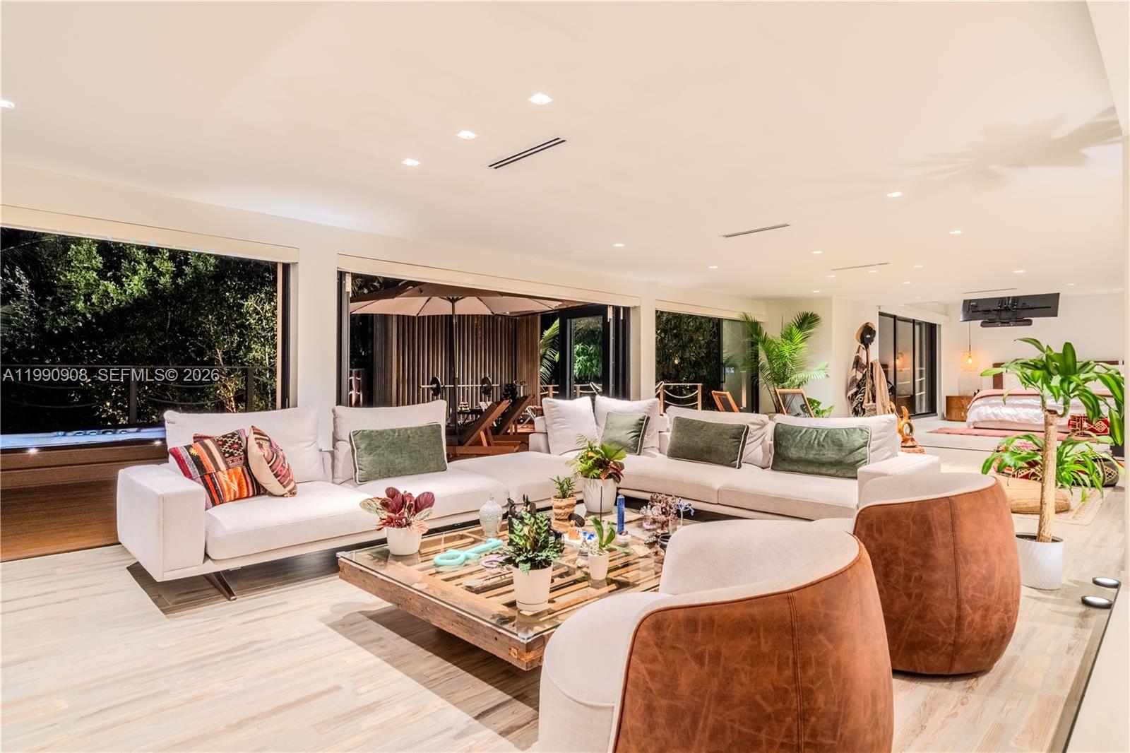 11450 N Bayshore Dr North Miami, FL 33181