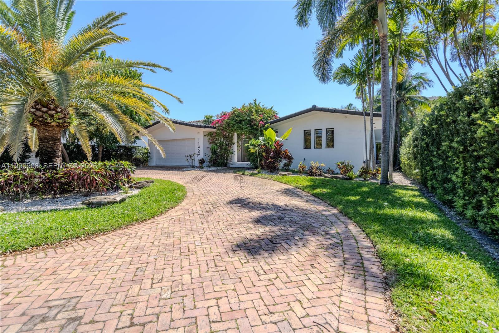 11450 N Bayshore Dr North Miami, FL 33181