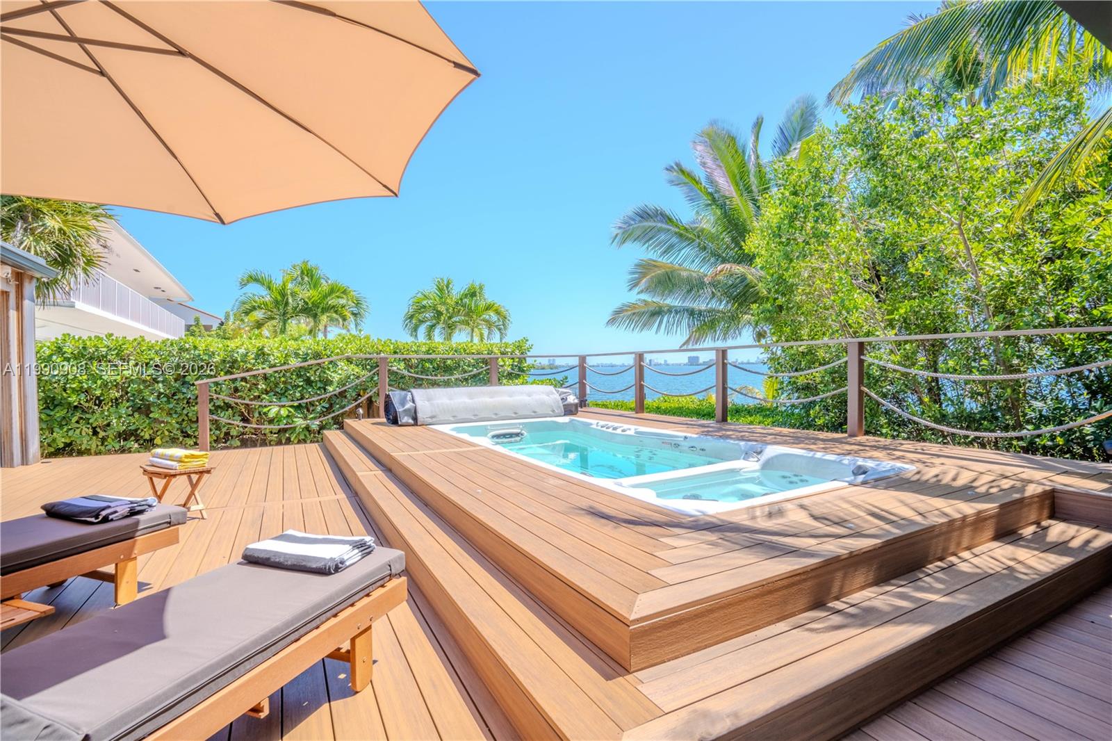 11450 N Bayshore Dr North Miami, FL 33181