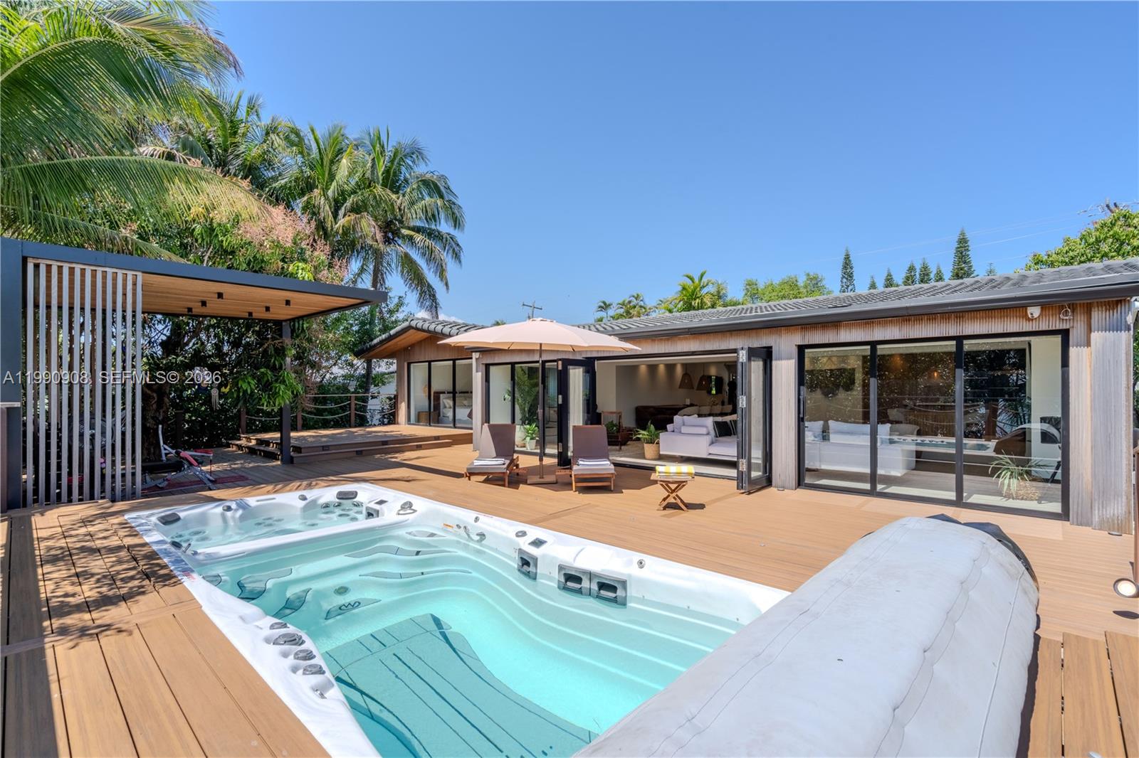 11450 N Bayshore Dr North Miami, FL 33181