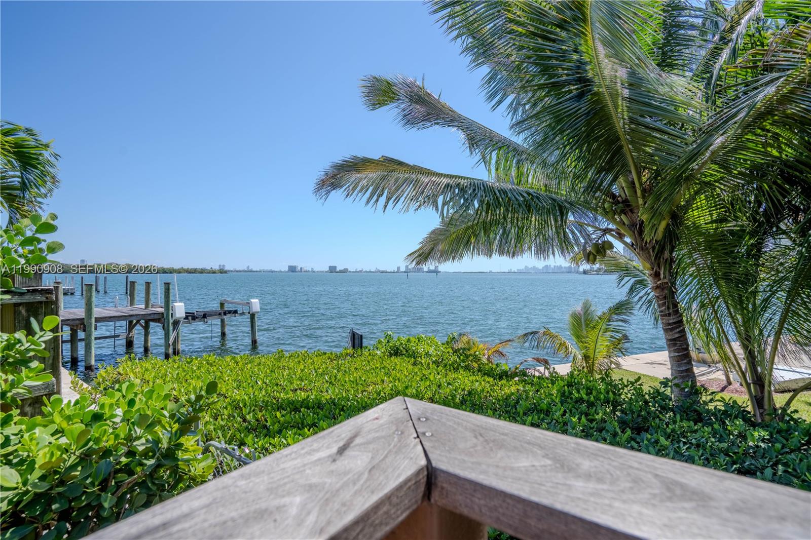 11450 N Bayshore Dr North Miami, FL 33181