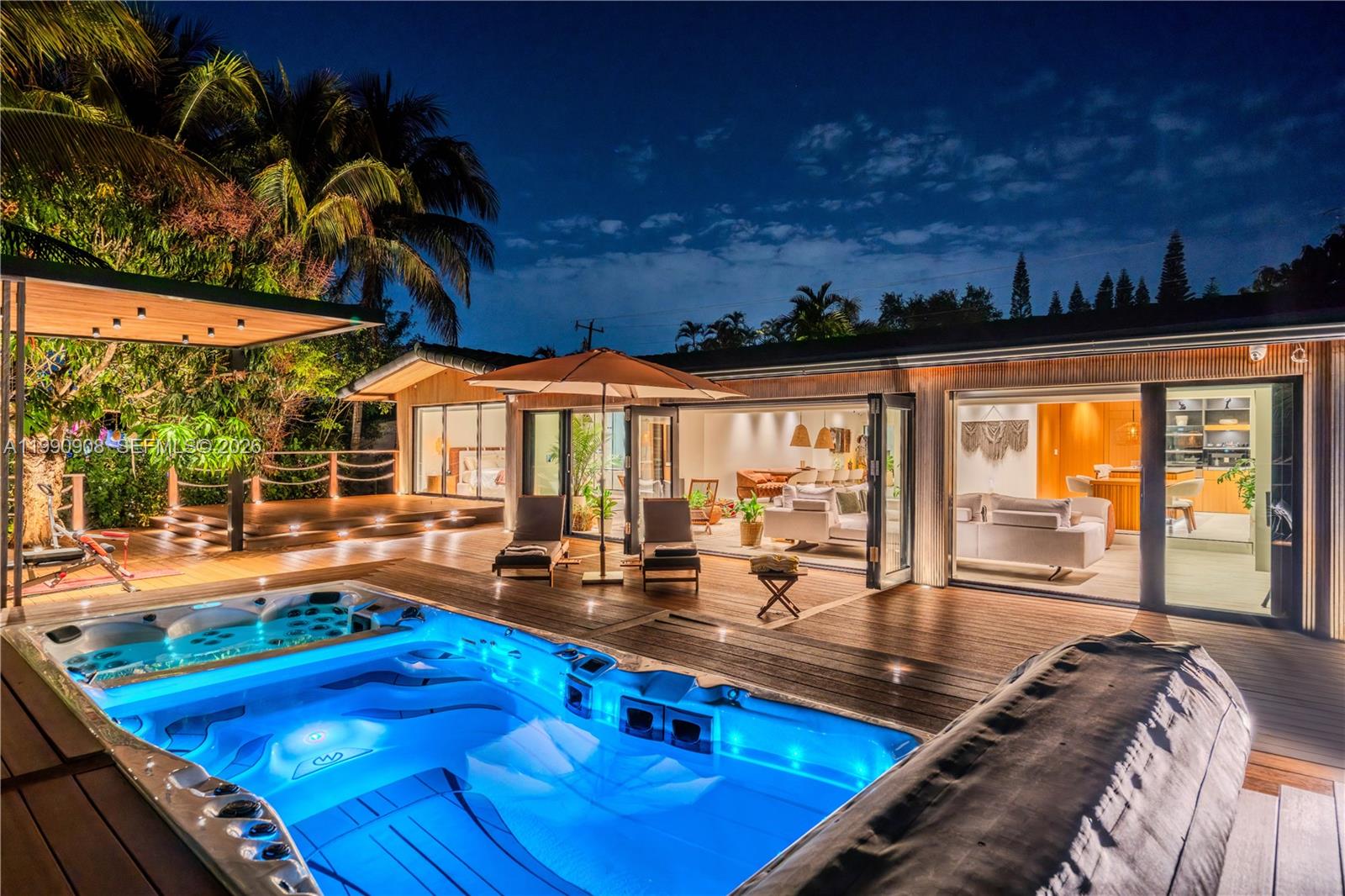 11450 N Bayshore Dr North Miami, FL 33181