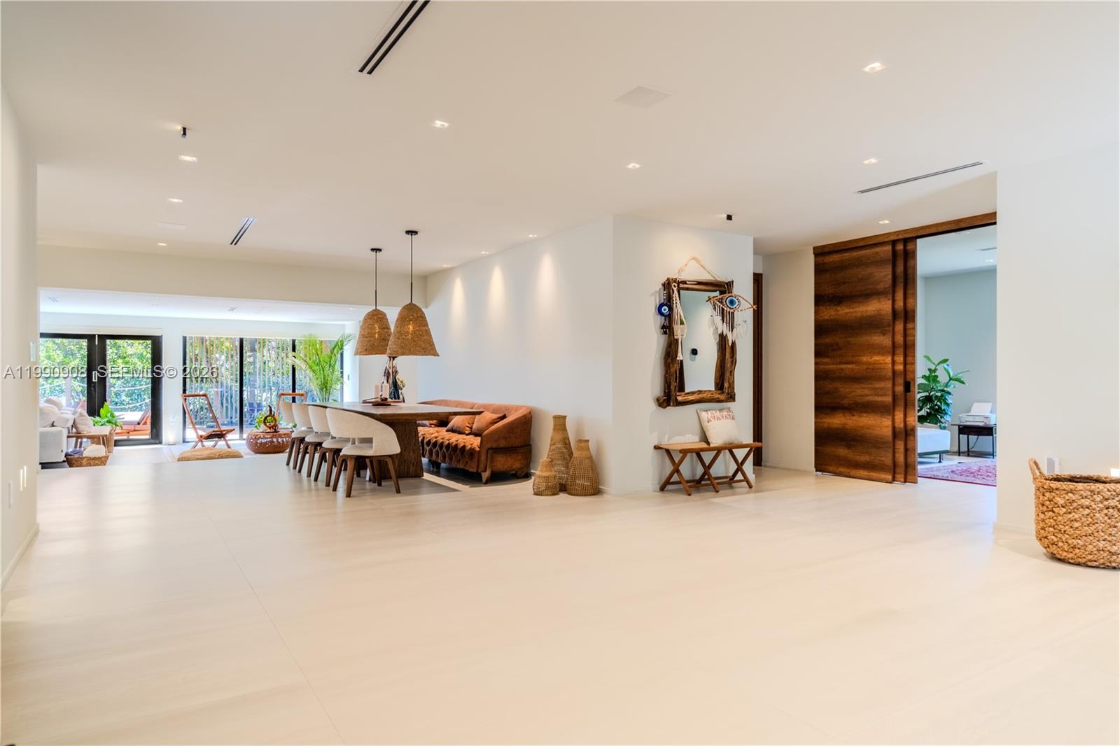 11450 N Bayshore Dr North Miami, FL 33181