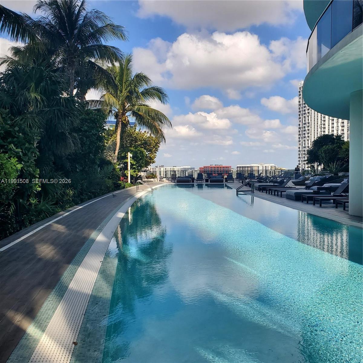 488 NE 18th St #1805 Miami, FL 33132