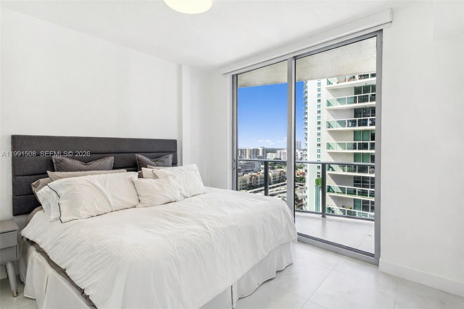 488 NE 18th St #1805 Miami, FL 33132