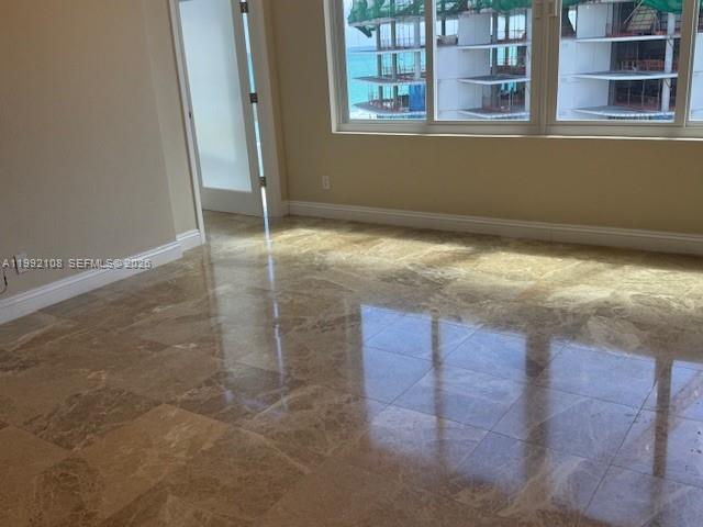 5401 Collins Ave #1514 Miami Beach, FL 33140