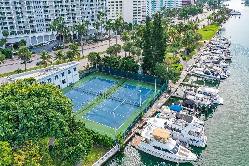 5401 Collins Ave #1514 Miami Beach, FL 33140
