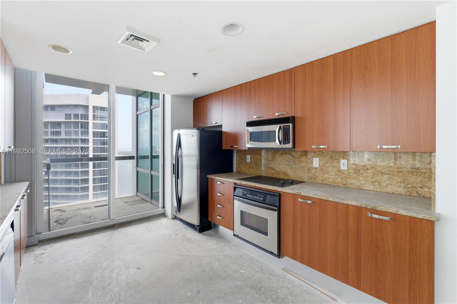 image Brickell Arch11