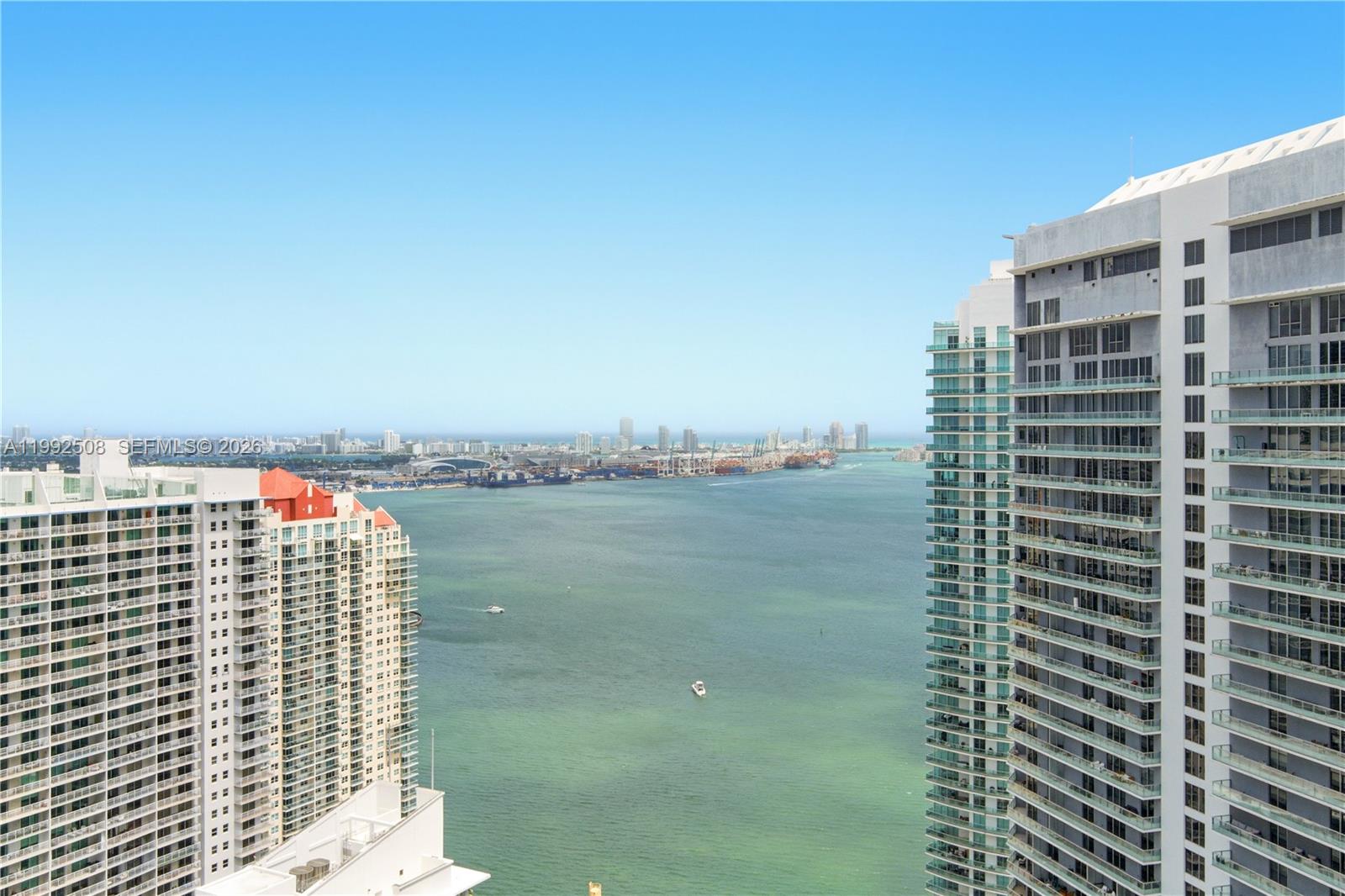 image Brickell Arch14