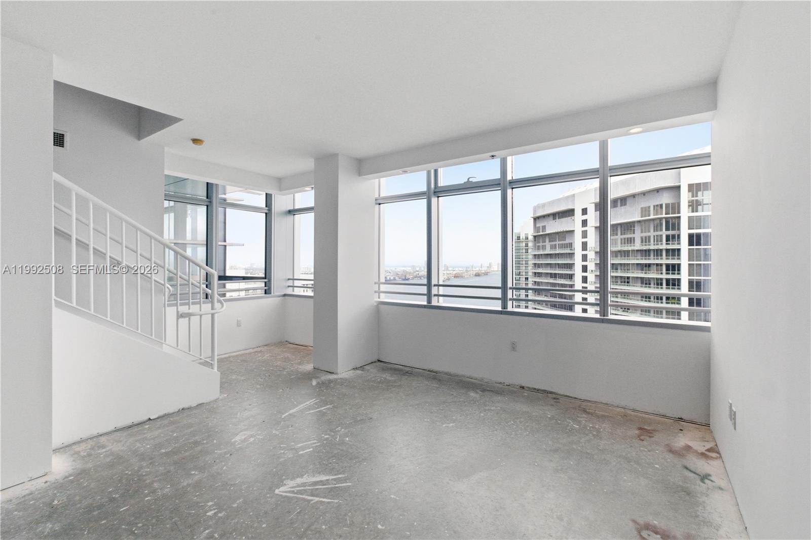 image Brickell Arch15