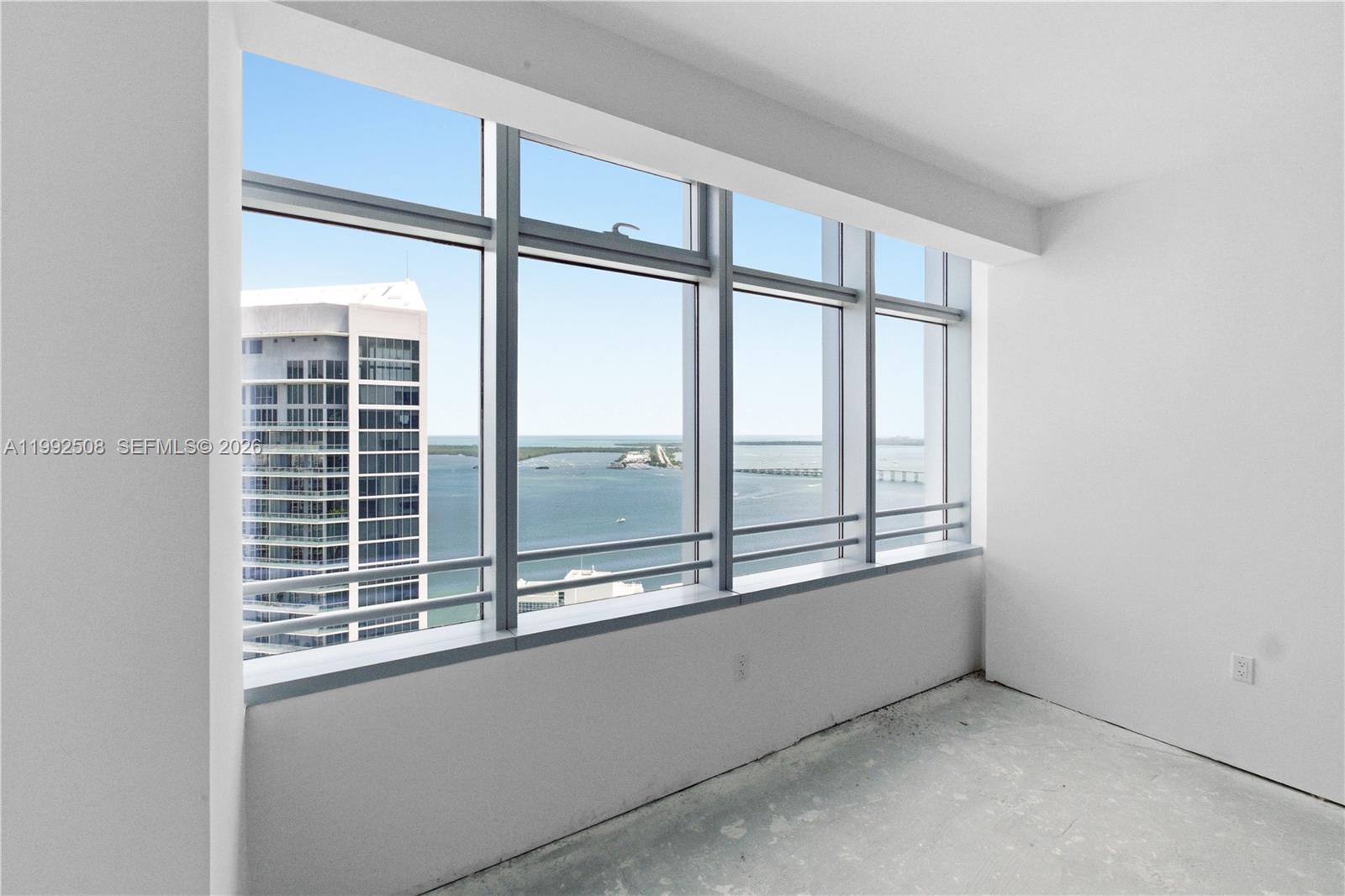 image Brickell Arch19