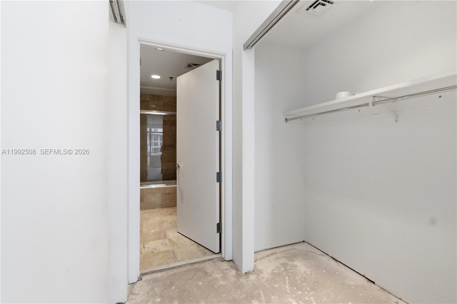 image Brickell Arch20