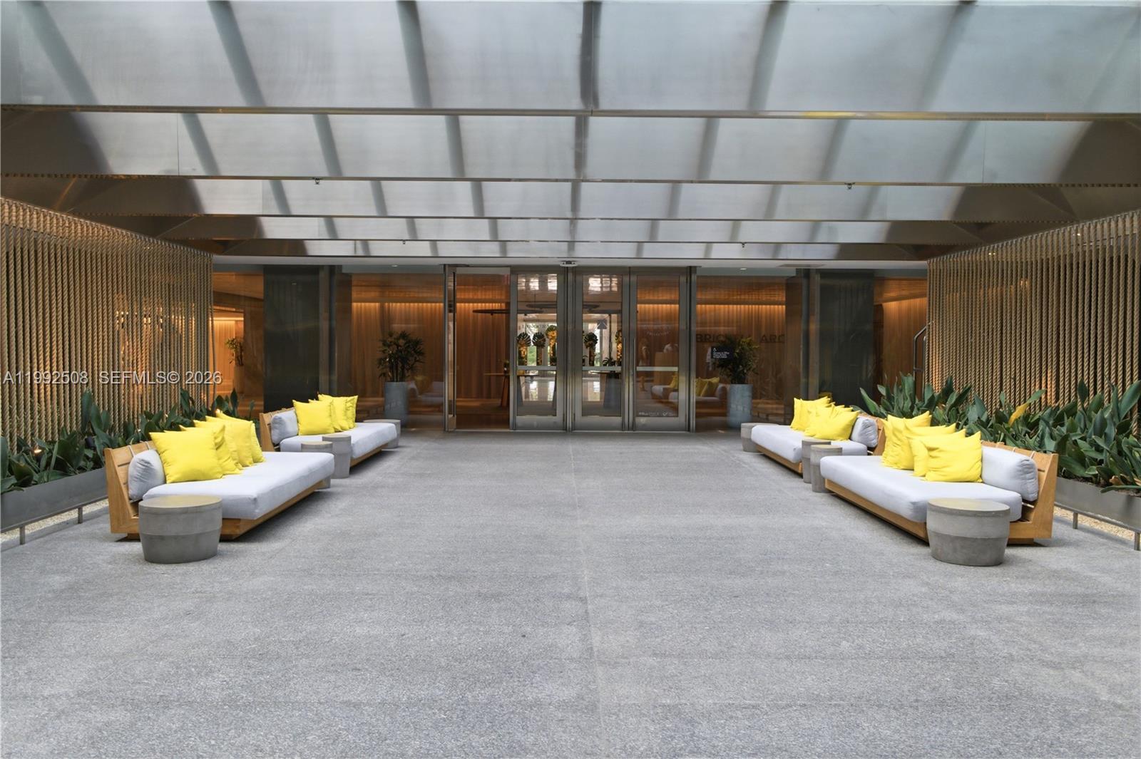 image Brickell Arch23