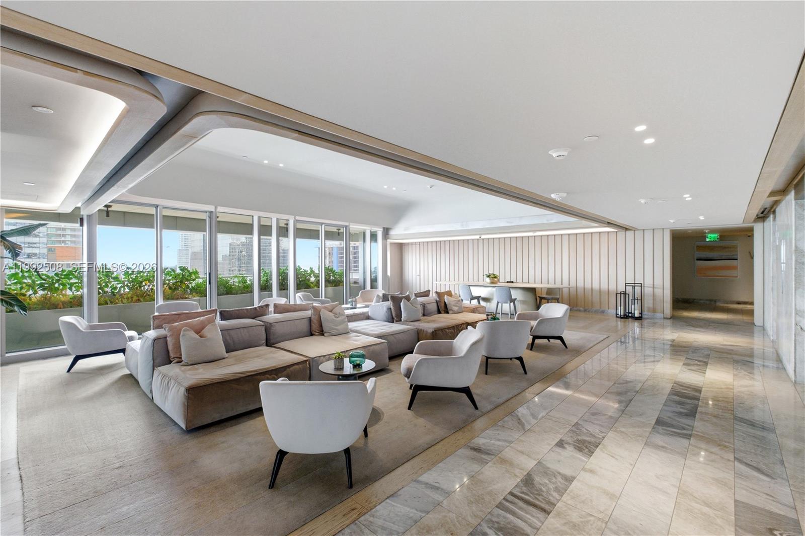 image Brickell Arch27