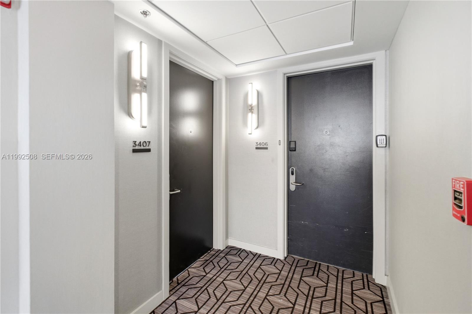image Brickell Arch6
