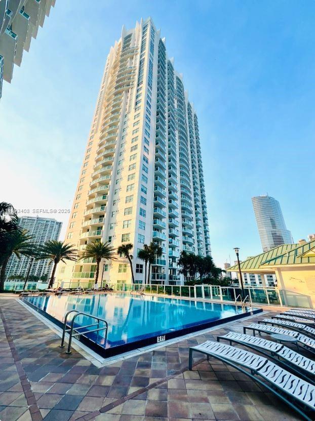 image Brickell on the River South17