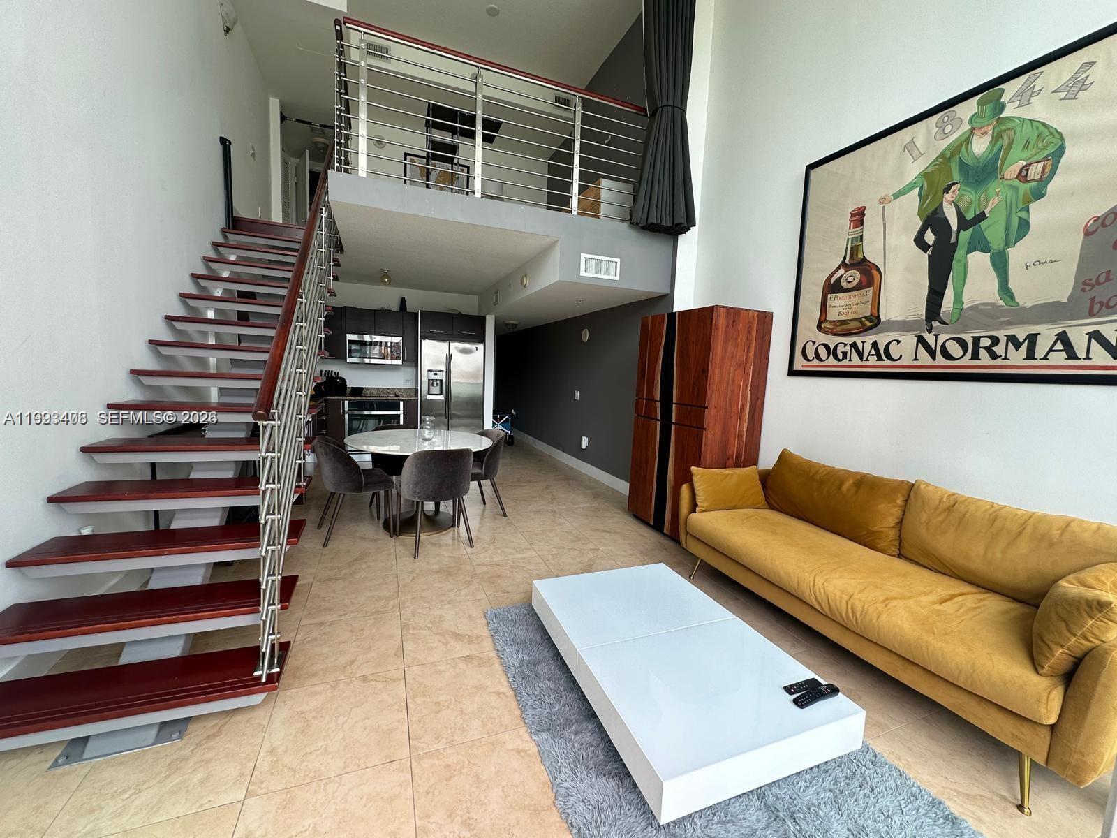 image Brickell on the River South1