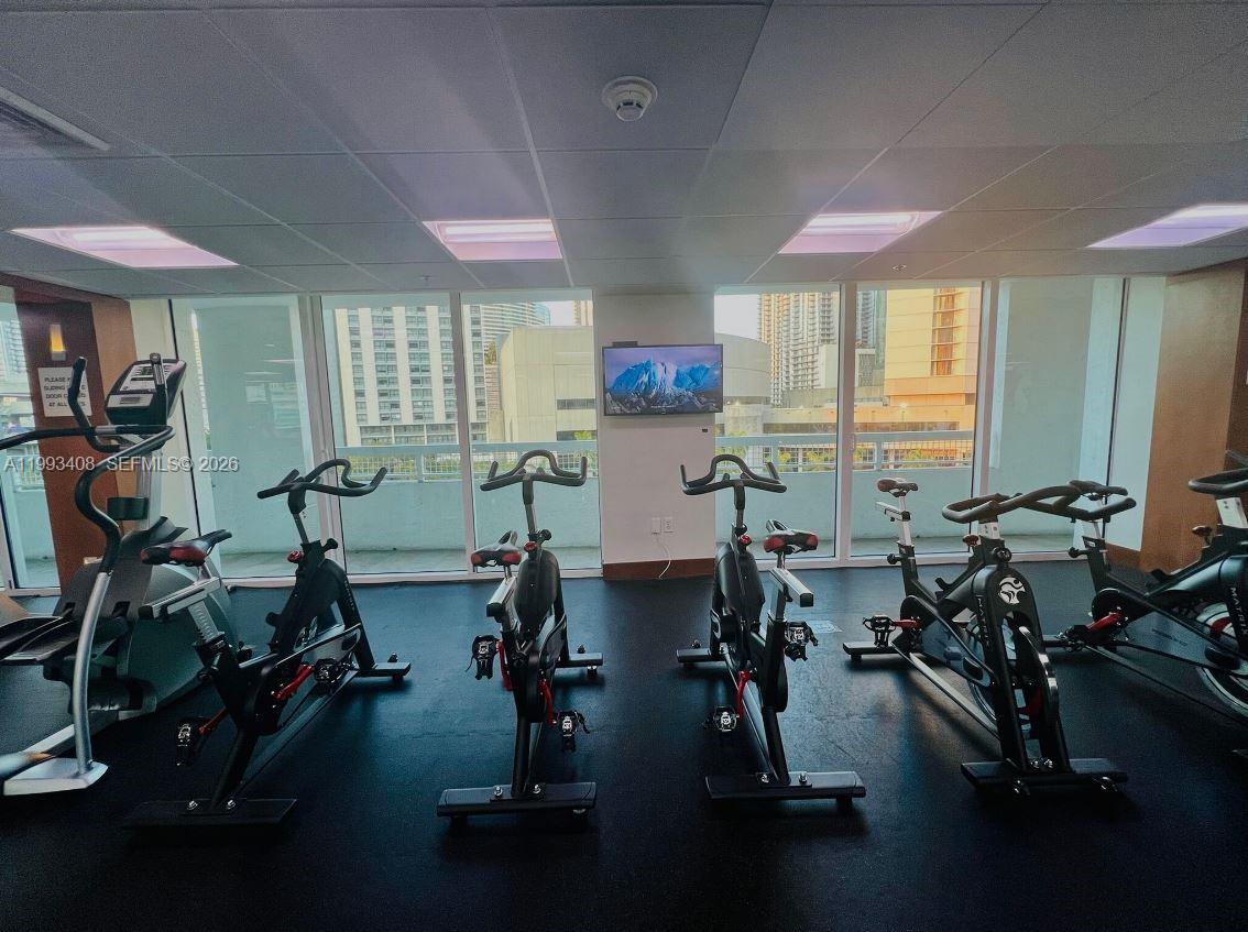 image Brickell on the River South20