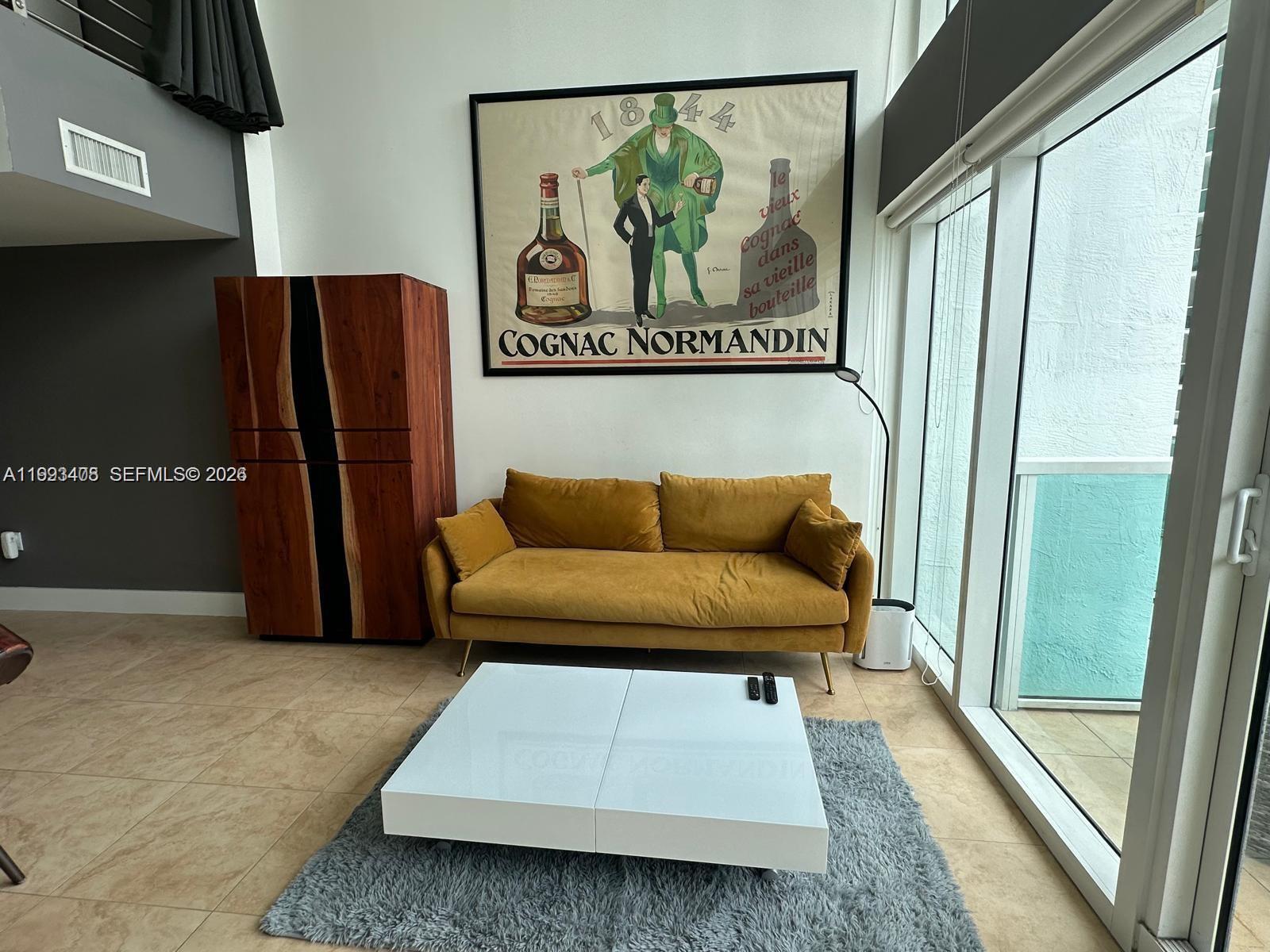 image Brickell on the River South3