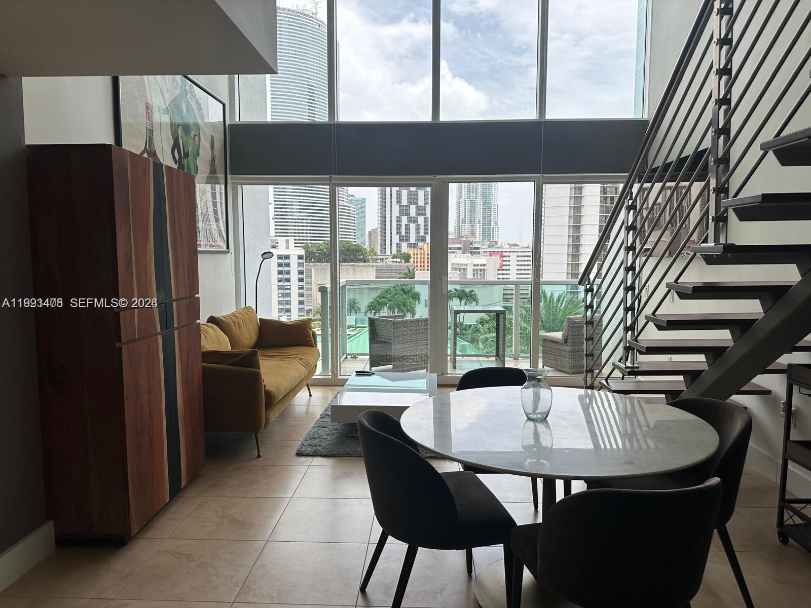 image Brickell on the River South4