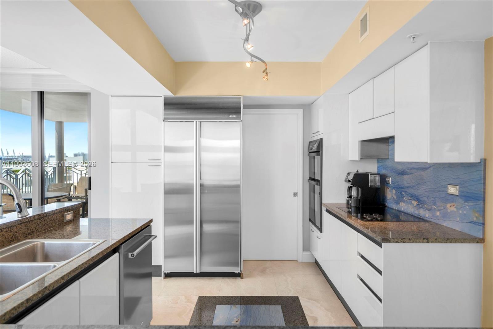 image 1500 Ocean Drive4