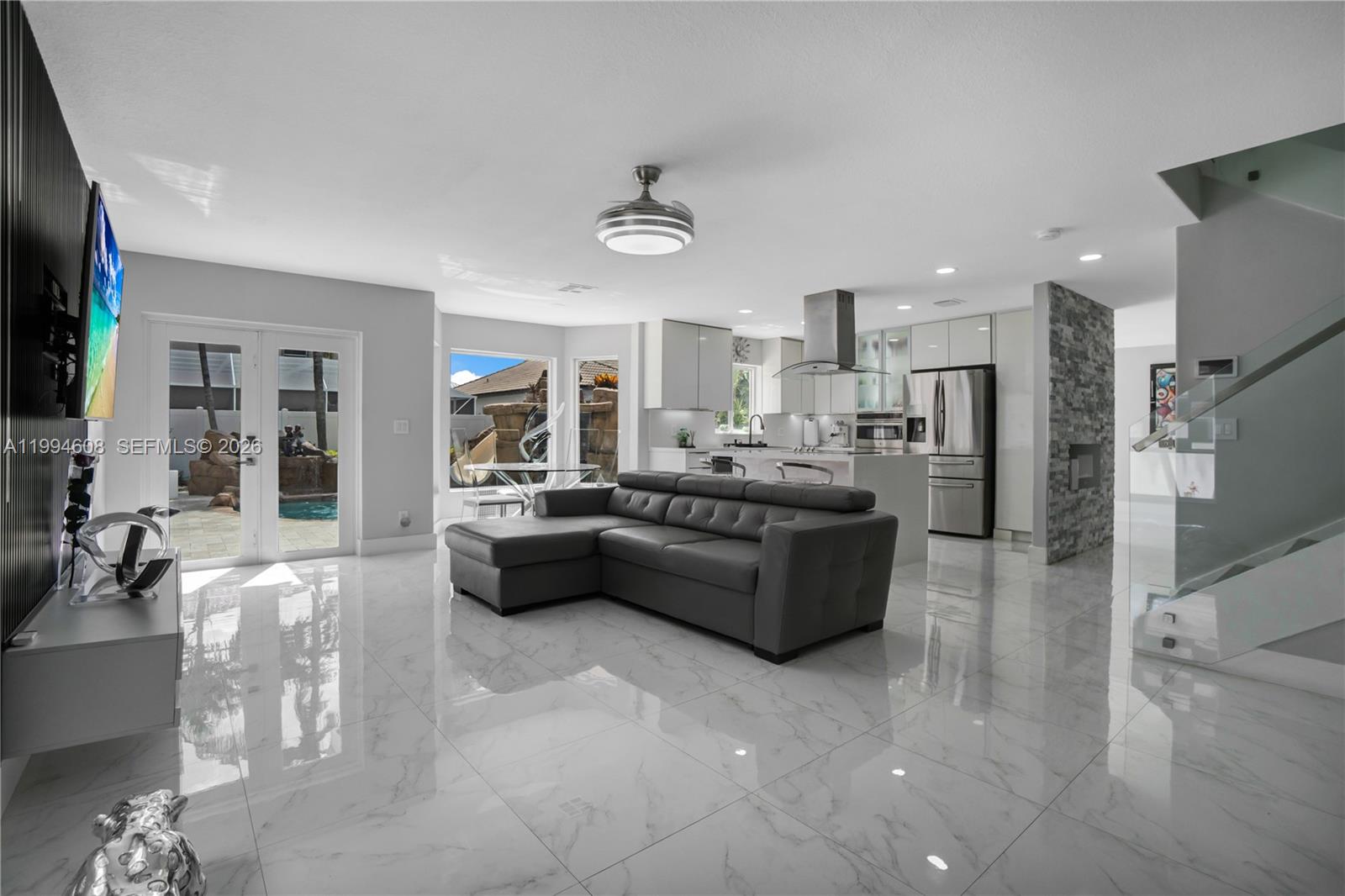 Undisclosed Address Pembroke Pines, FL 33029