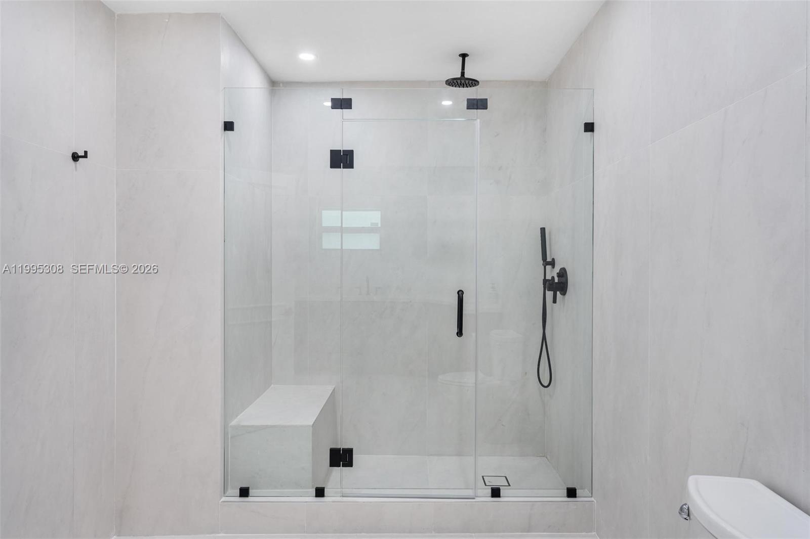 1055 Stillwater Dr Miami Beach, FL 33141