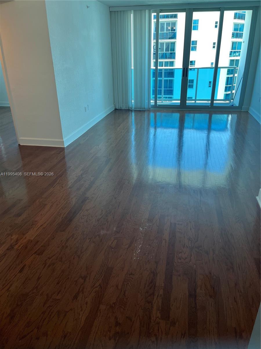 7501 E Treasure Dr #8A North Bay Village, FL 33141